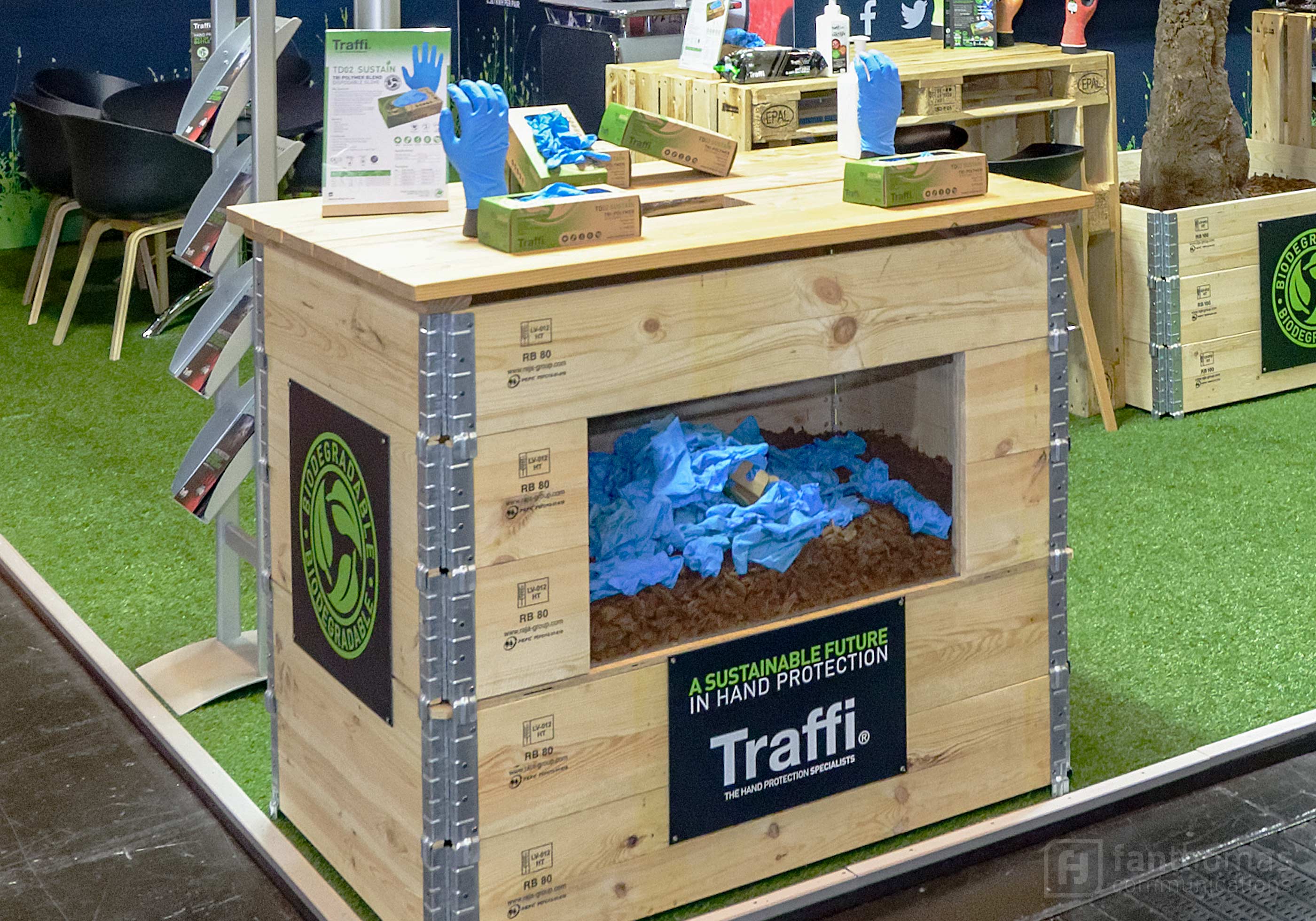 Messestand Holzhütte